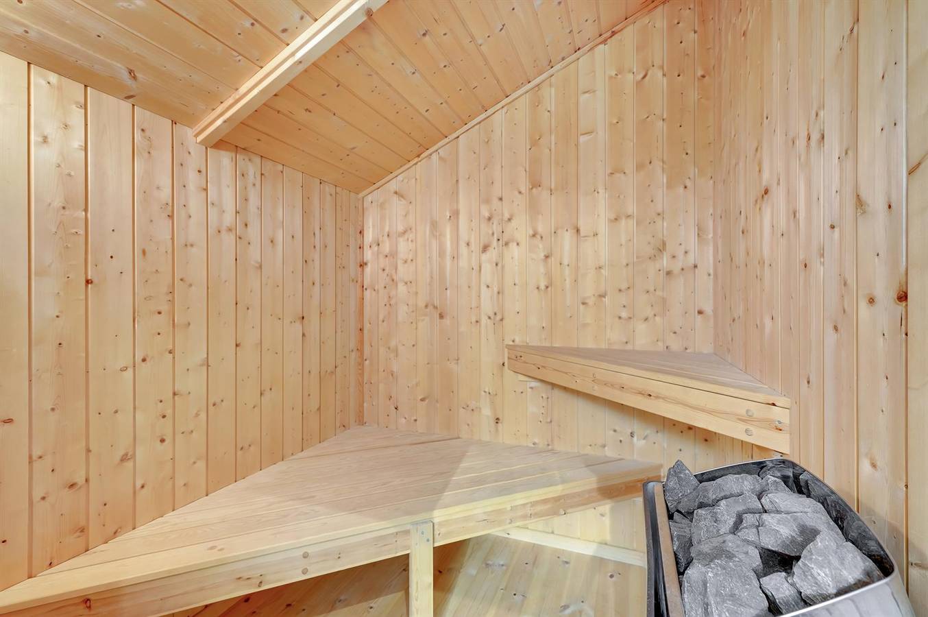 Awesome home in Hemmet w/ Wifi, Sauna and 2 Bedrooms in Bork Havn, Ringkøbing Fjord