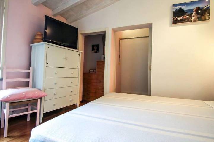 Location de vacances pour 5 personnes, avec piscine et terrasse à Pignone - 4