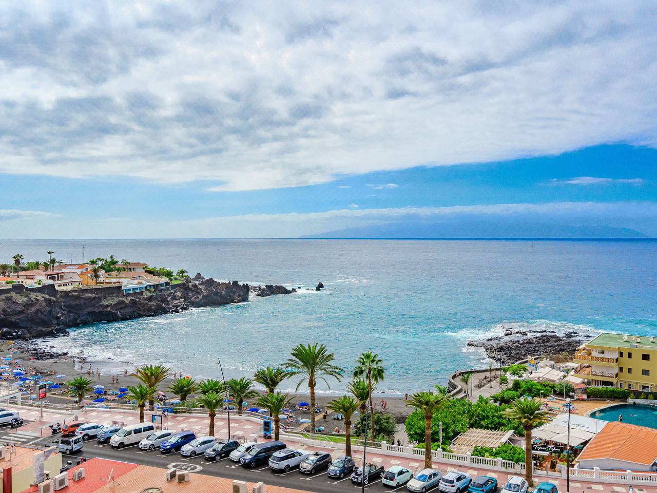 Entire apartment, Panoramic Oceanview Escape Arena in Puerto de Santiago, Santiago del Teide