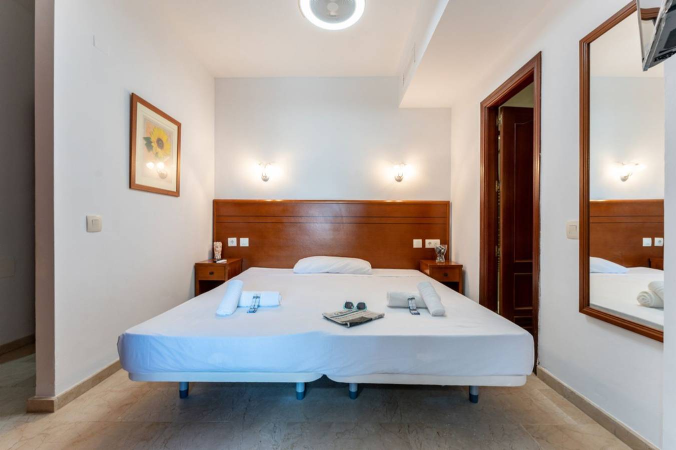 Apartamento entero, Ct 240 - Beachfront Apartment -Don Juan Manilva in La Chullera, Manilva