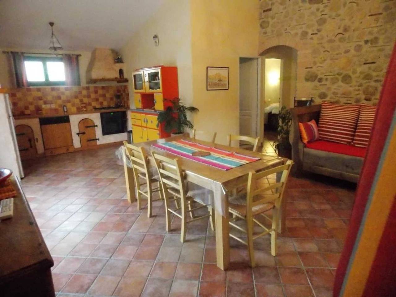 Gîte et oliviers in Ille-sur-Têt, Costa mediterránea (Francia)