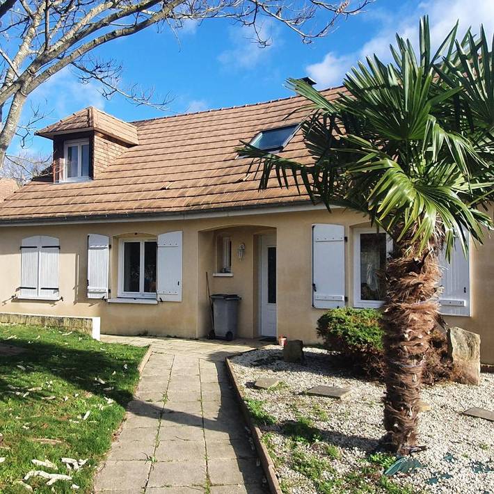 Gîte pour 4 personnes, avec piscine et jardin à Roézé-sur-Sarthe