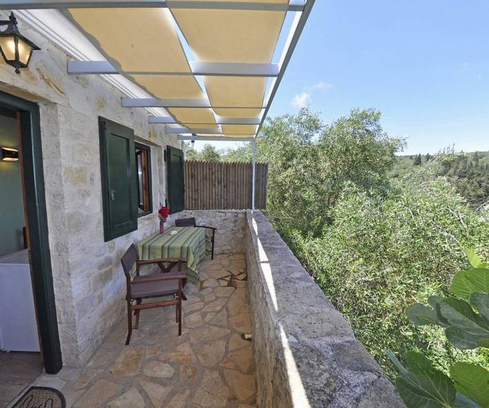 Διαμερίσματα διακοπών για 4 άτομα, με κήπο και μπαλκόνι στα Μπογδανάτικα