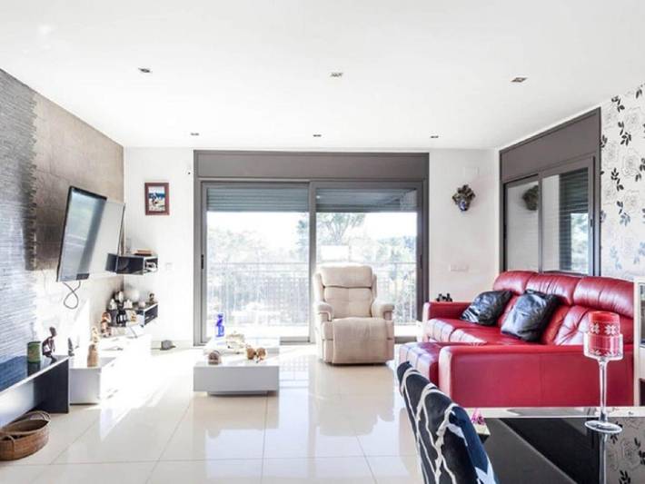 Casa rural para 6 personas, con balcón en Castellar del Riu - 2