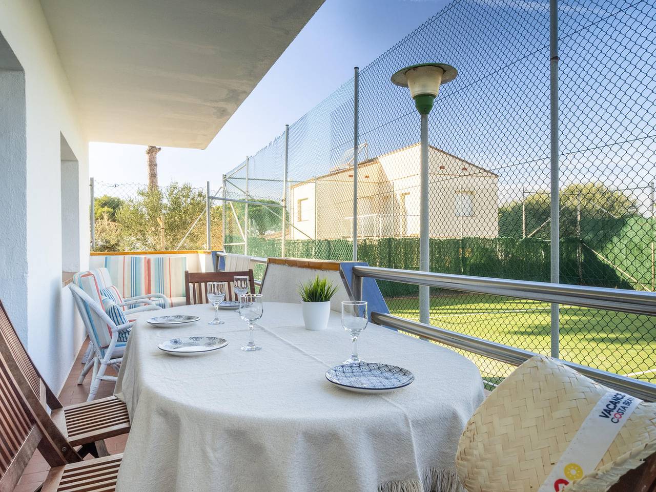 Appartement entier, Ref. Esplai : Appartement avec parking, piscine et tennis communautaires. in L'Escala, Haut-Ampurdan