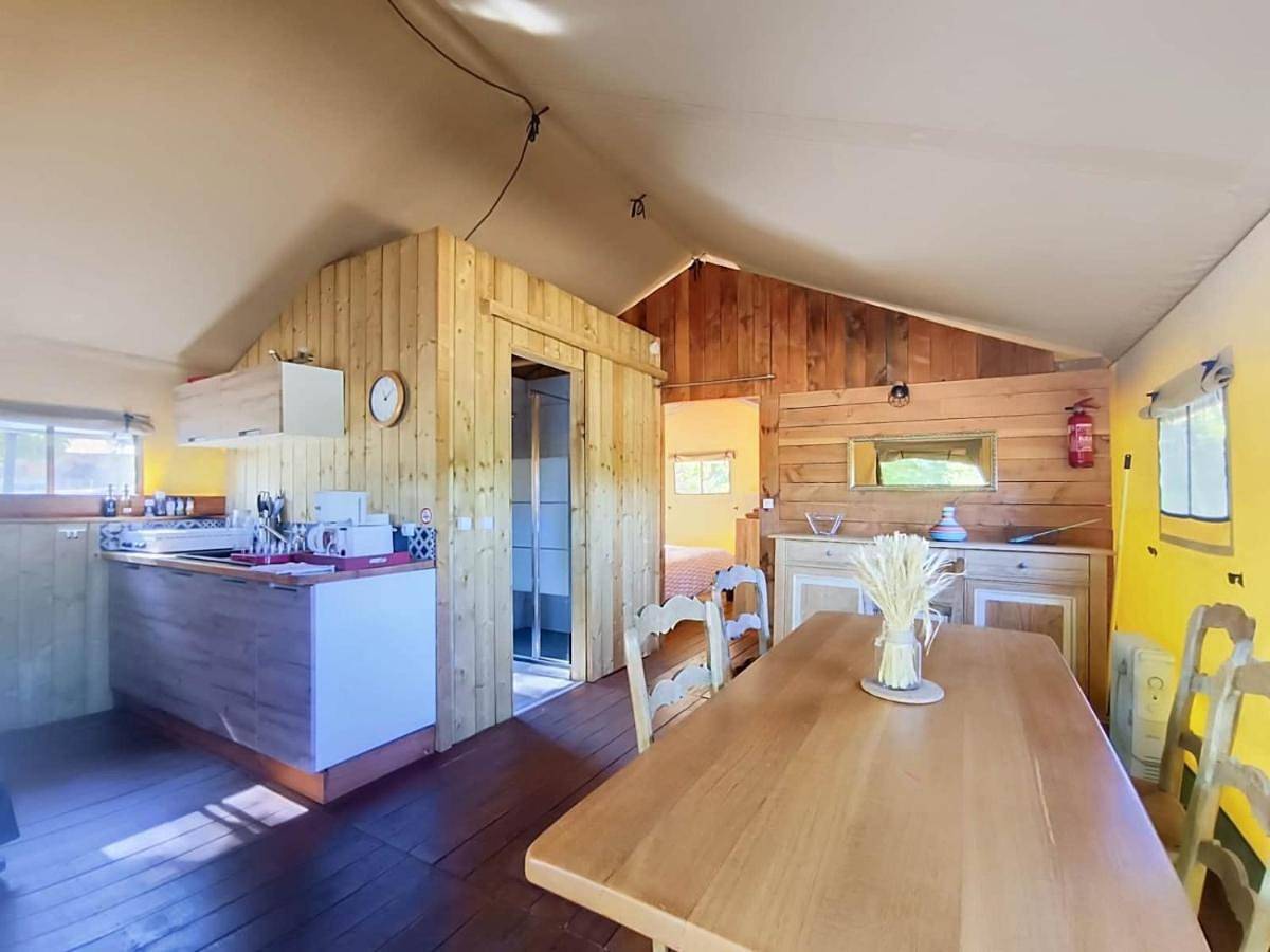 Lodge La Belle Vie in Vigeois, Région de Brive-la-Gaillarde