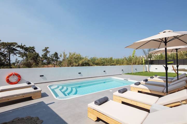 Villa pour 8 personnes, avec balcon et jardin - 1