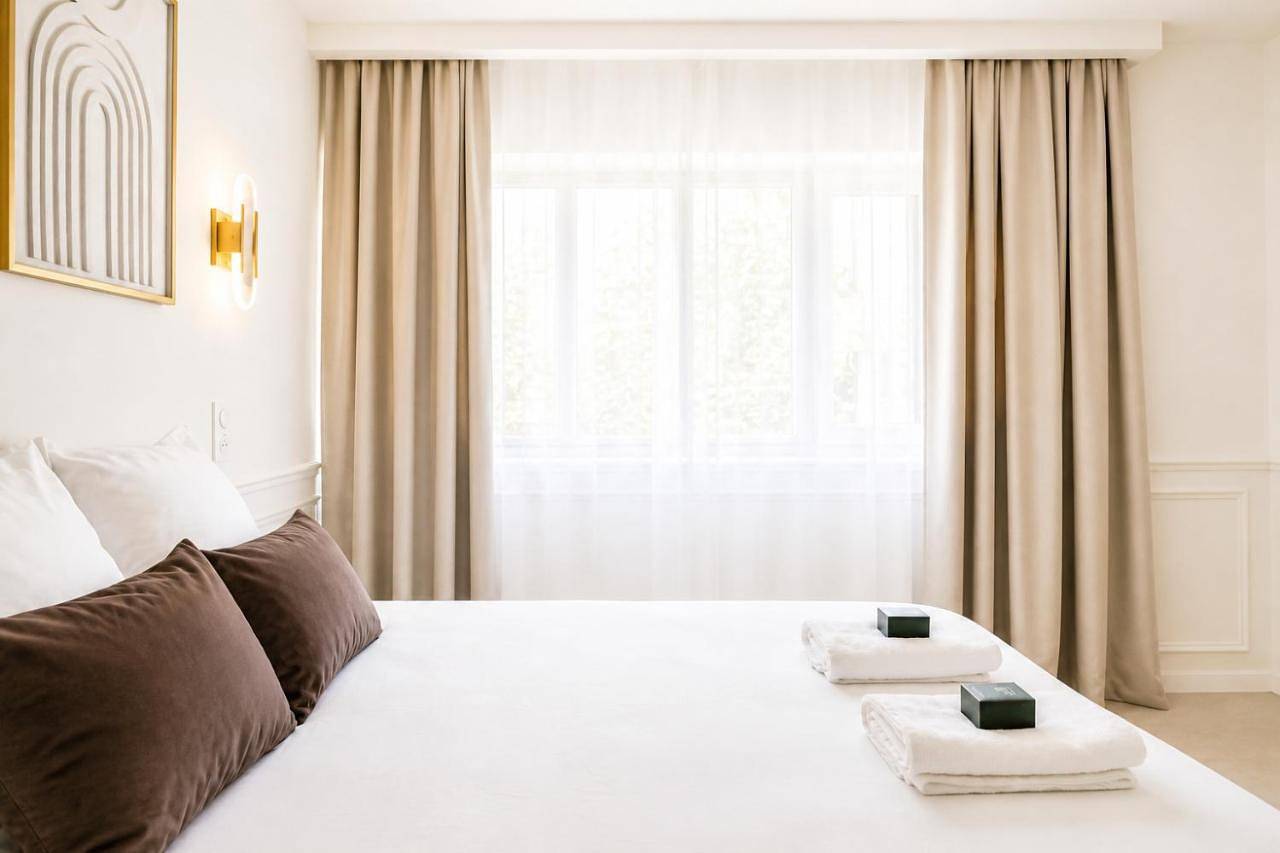 Jiji Suites Sénart in Combs-la-Ville, Seine-et-Marne