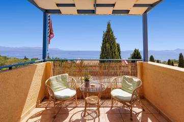 Villa für 7 Personen in Mparmpati, Korfu, Bild 2