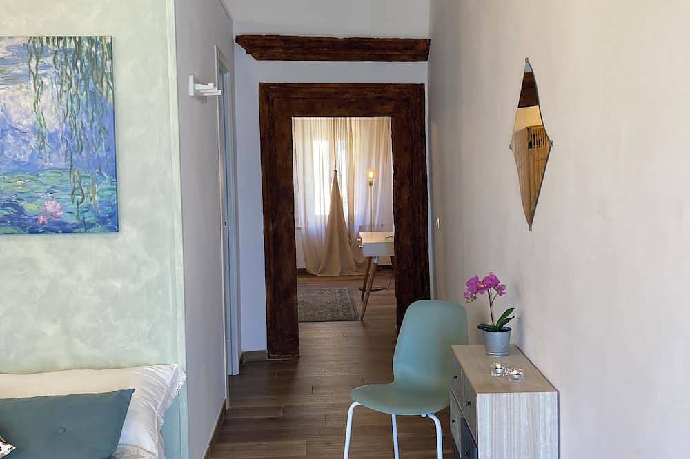 Apartamento entero, The house of memories in the historic center of Monterotondo has 2 apartments in Monterotondo, Provincia de Roma