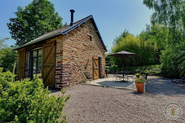 Gîte pour 2 personnes, avec jardin et jacuzzi ainsi que piscine et terrasse en Ille-et-Vilaine - 4