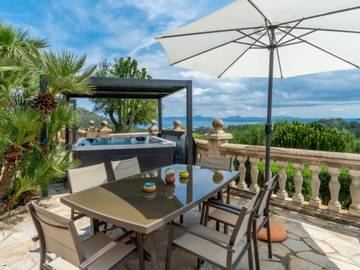 Finca in Alcúdia, Mallorca Norden für 15 