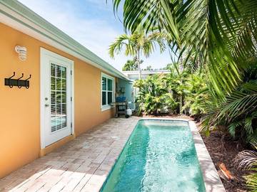 Cottage for 4 Guests in Holmes Beach, Anna Maria Island, Picture 2