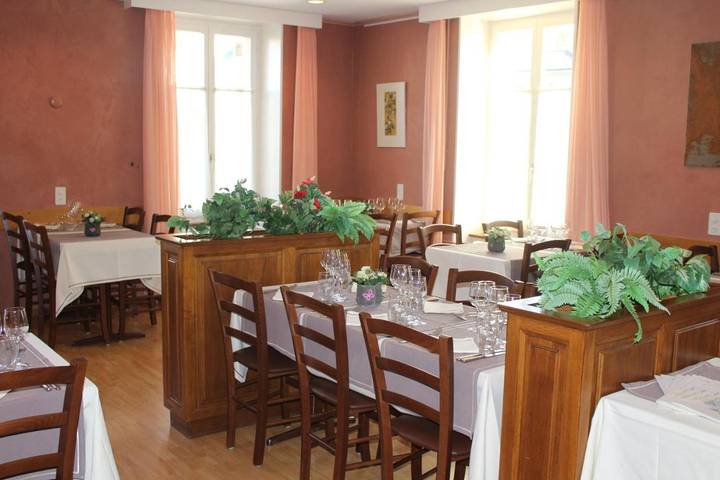Hôtel pour 2 personnes, avec terrasse et jardin, animaux acceptés à Yvonand