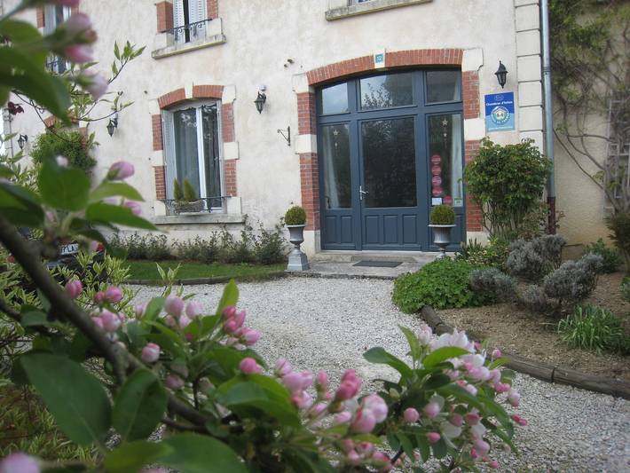 Chambre d’hôte pour 3 personnes, avec Jardin dans Verdun