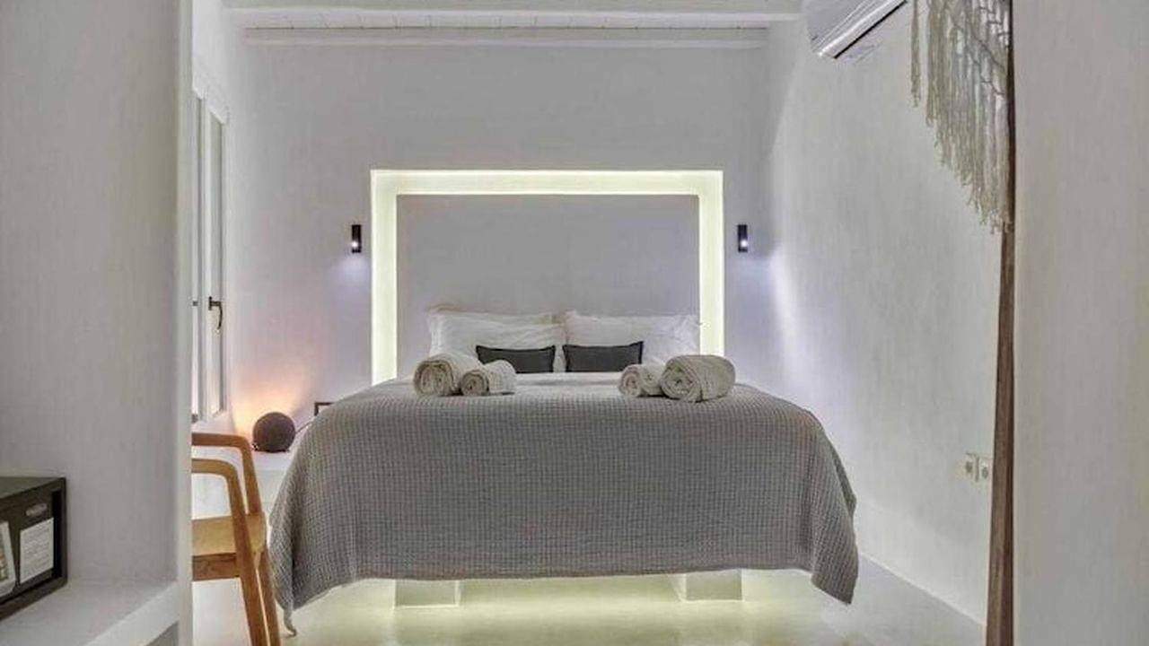 Holiday Apartment for 2 People in Mykonos, Cyclades