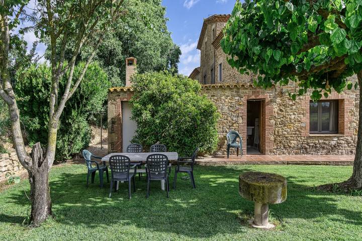 Casa rural para 6 personas, con Jardín en Serra de Daró - 2