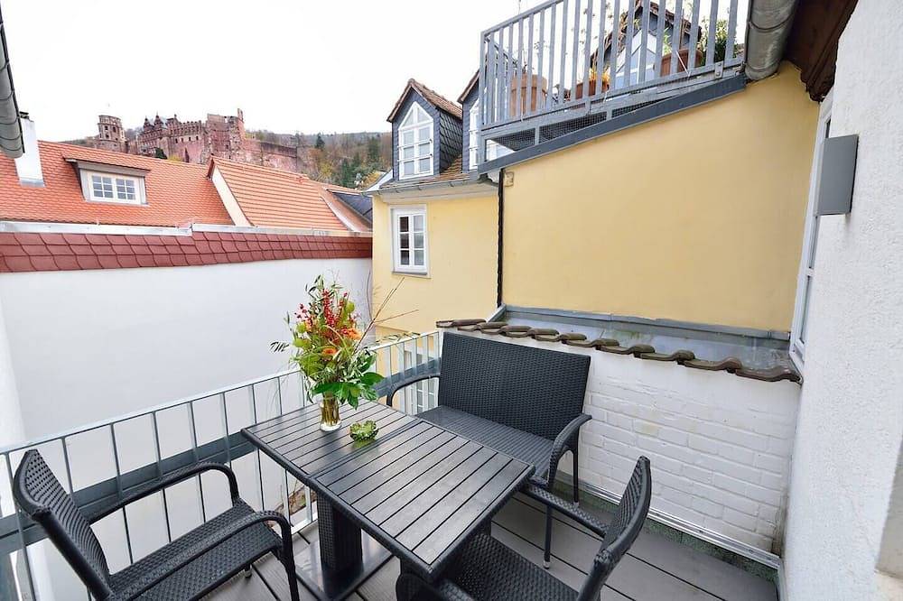 Appartamento intero, Centro storico e ancora tranquillo, vista sul castello, di buon gusto, un sogno in Altstadt (Heidelberg), Heidelberg