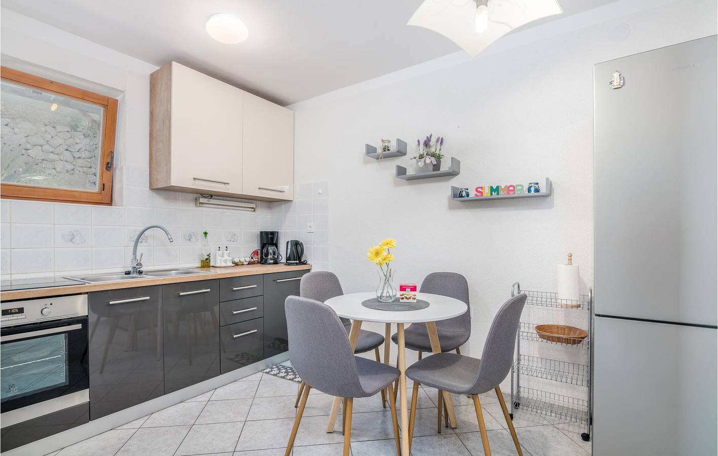 Ganze Ferienwohnung, Ferienwohnung für 4 Personen mit Terrasse in Baska, Krk