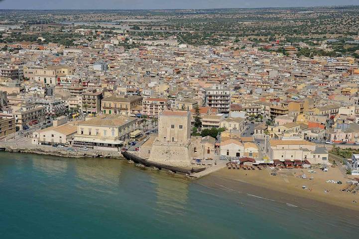 Entire holiday apartment, Aura - Aura apartment in Pozzallo, Ragusa Province