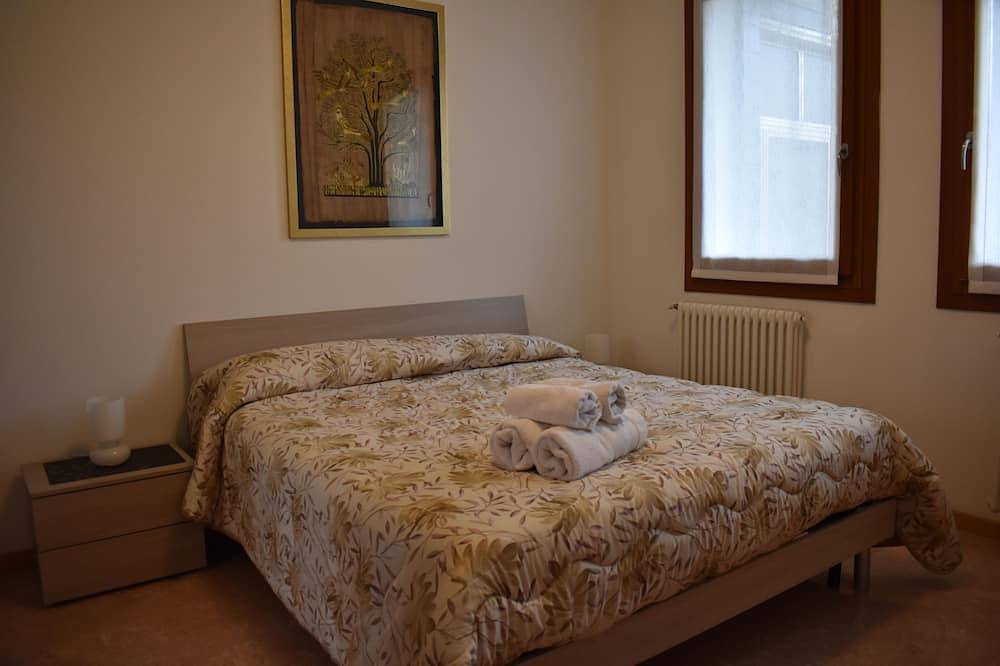 Apartamento entero, Nuevo apt 2 habitaciones - Aparcamiento gratuito in Venecia, Provincia de Venezia