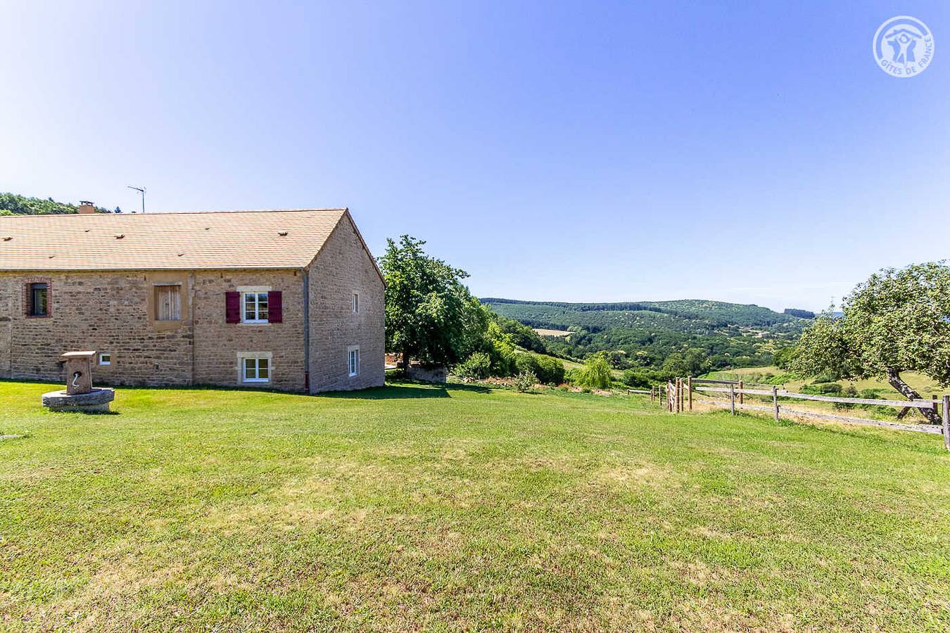 Gîte für 4 Personen mit Garten in La Vineuse sur Fregande, Mâcon und Umgebung