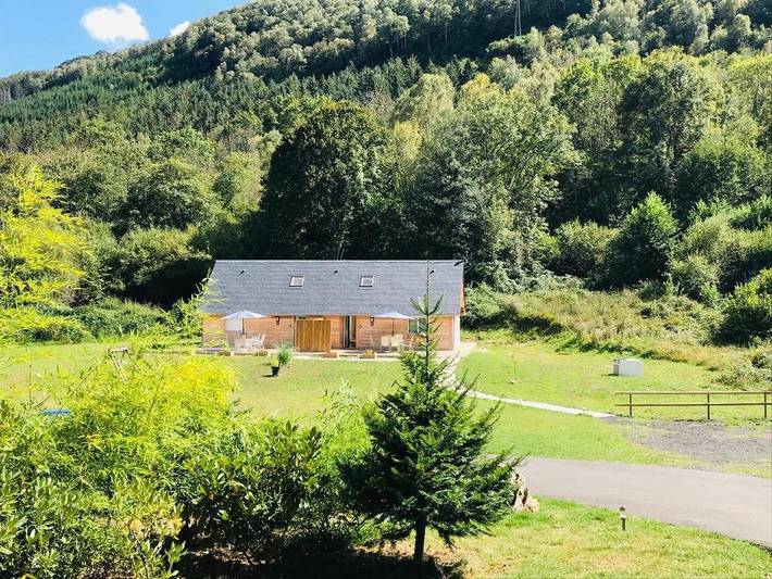 Gîte pour 5 personnes, avec terrasse et jardin, animaux acceptés
