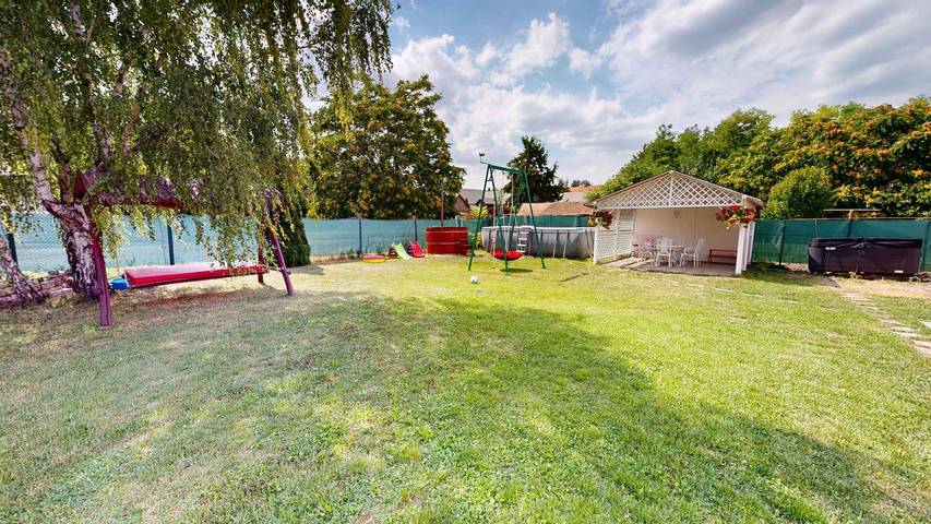 Ganze Ferienwohnung, Ferienwohnung mit Pool, Whirpool, Sauna und Badefass  in Balatonszabadi, Siófok und Umgebung