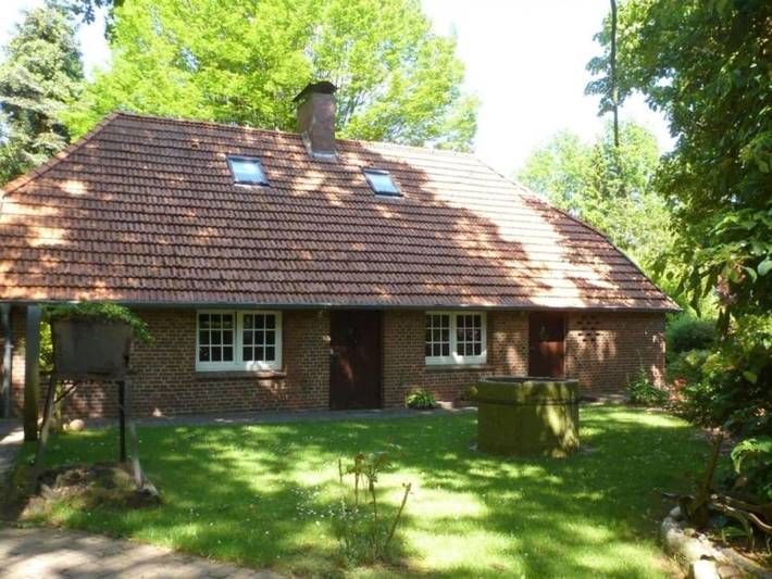 Ferienhaus für 2 Personen, mit Garten und Pool sowie Sauna
