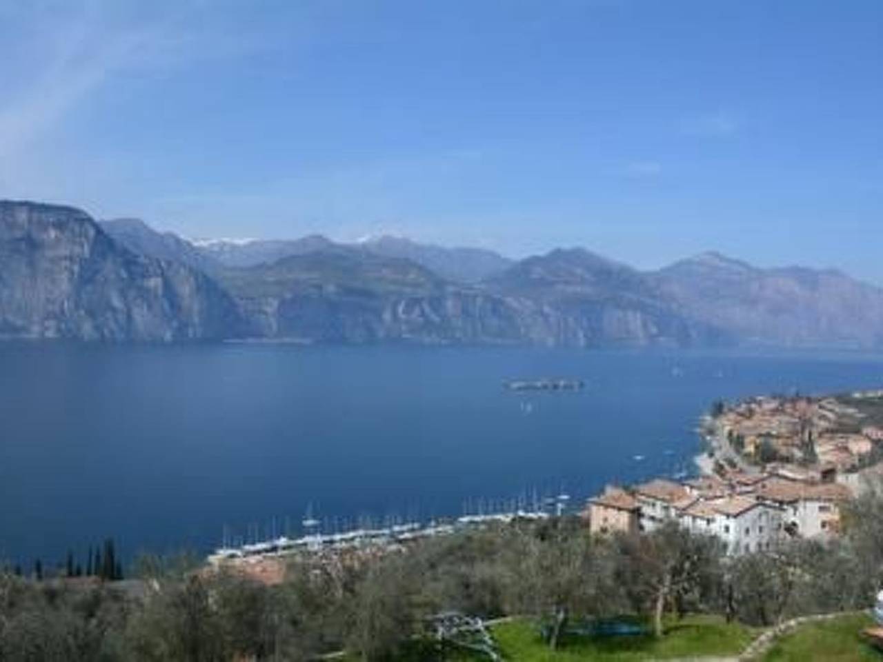 Apartamento entero, Apartamento Mountain View en Brenzone sul Garda in Brenzone, Montañas Garda