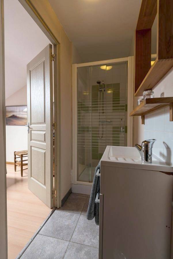 Chambre d’hôte pour 3 personnes, avec vue et jardin