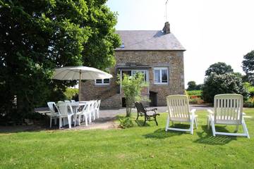 Gîte pour 9 personnes, avec jardin à Vessey