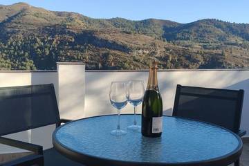 Casa rural con piscina para 6 personas en Sierra de Tejeda Almijara y Alhama