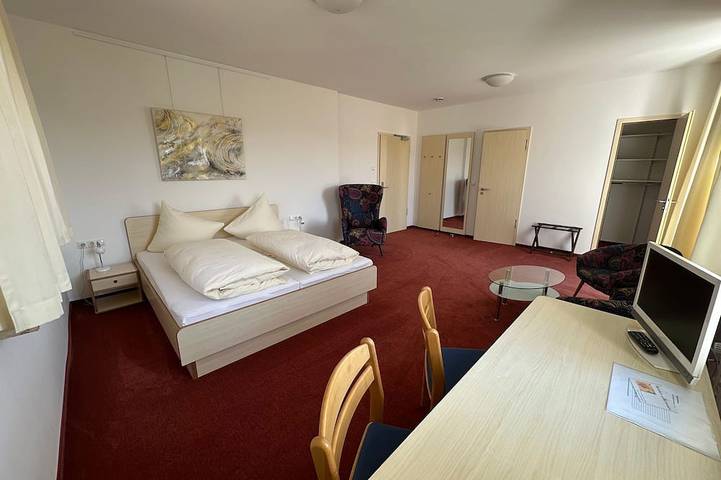 Ferienwohnung für 4 Personen, mit Garten und Balkon in Waischenfeld - 2