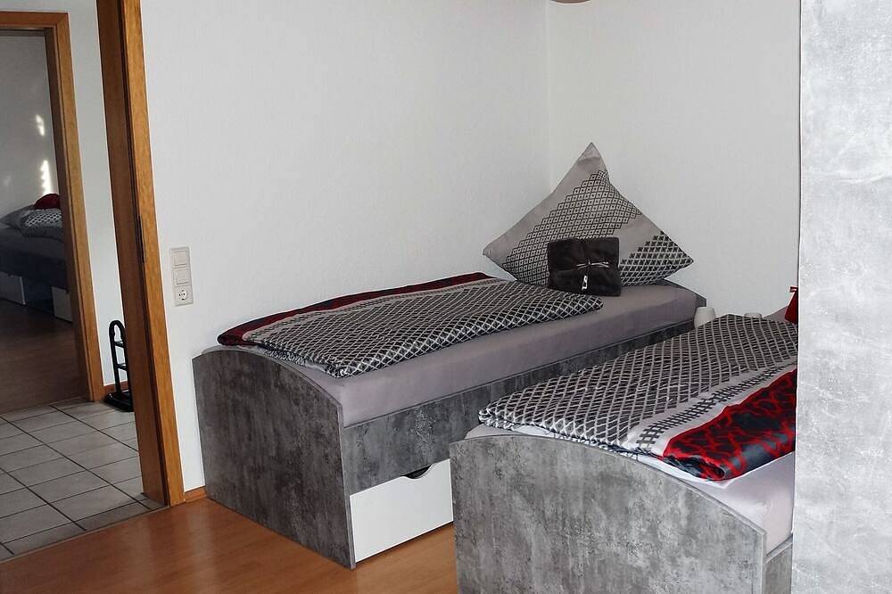 Ganze Wohnung, Ferienwohnung/App. für 5 Gäste mit 70m² in Meckenbeuren (165310) in Ravensburger Spieleland, Meckenbeuren