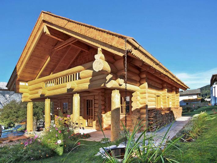 Ferienhaus für 7 Personen, mit Balkon und Terrasse sowie Garten und Ausblick