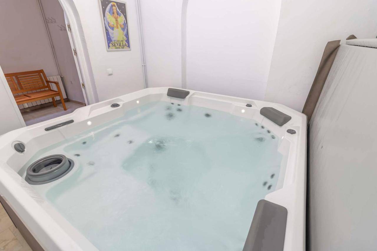 Chalet para 8 personas con jacuzzi in Central Seville, Sevilla