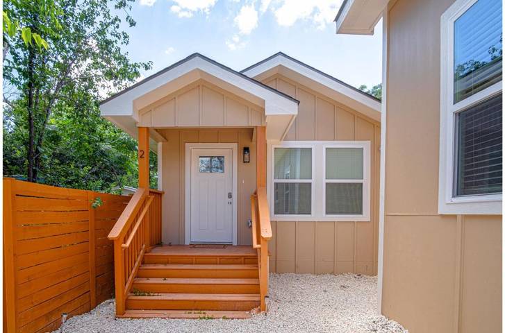 Casa de huéspuedes para 7 personas, con jardín en San Antonio