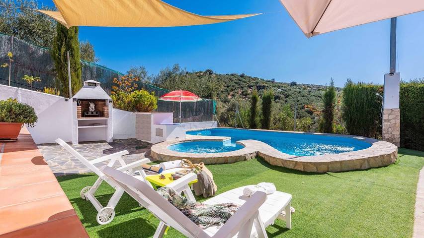Casa rural para 4 personas, con balcón/terraza además de piscina y jacuzzi en Rute - 3