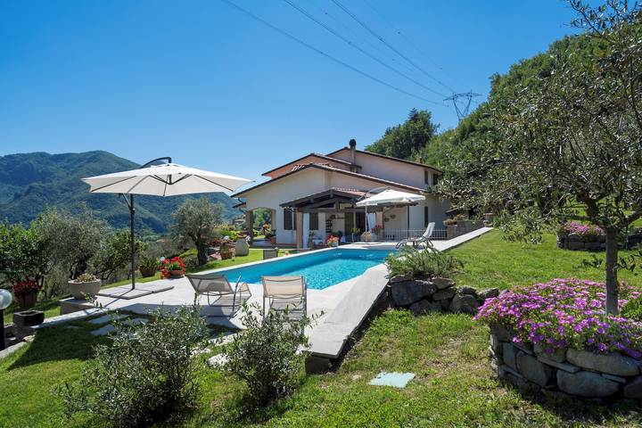 Casa vacanza per 6 persone, con Giardino a Fivizzano