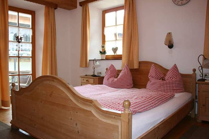 Ferienwohnung für 2 Personen, mit Balkon und Garten - 1