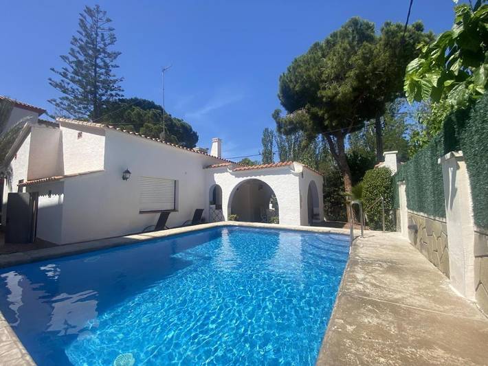 Villa pour 6 personnes, avec jardin ainsi que terrasse et piscine à Calafell - 2