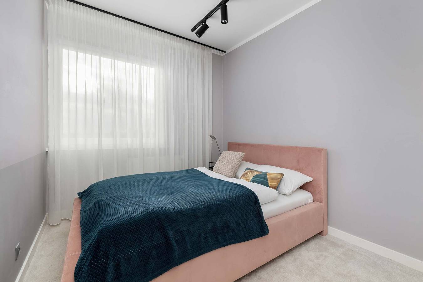 Apartamento entero, Ku S  o  cu 24A Szczecin   White and Blue Apartment with City View and Desk in Szczecin, Mar Baltico Polonia