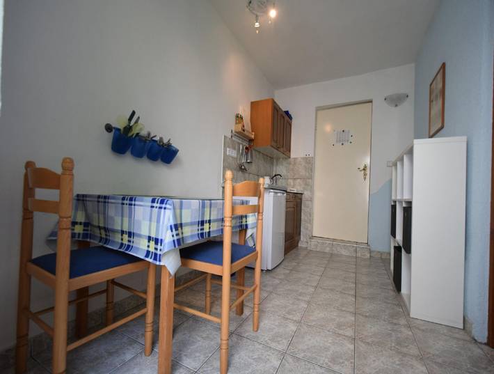 Ganze Ferienwohnung, Ferienwohnung "Skender" mit eigener Terrasse in Vantacici, Krk