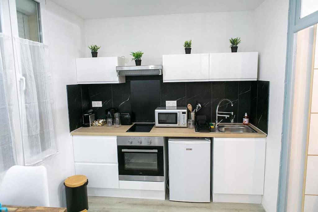 Appartement entier, One-Bedroom Apartment in Pithiviers, Région de Pithiviers