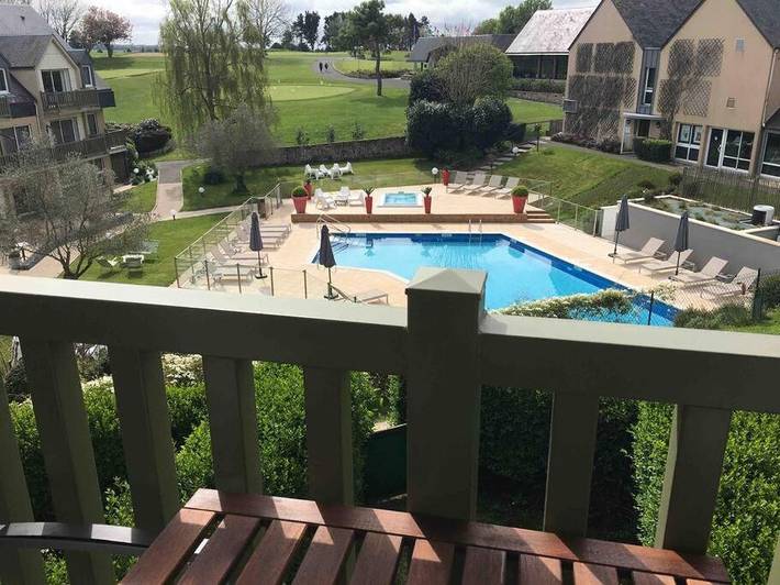 Gîte pour 2 personnes, avec vue ainsi que balcon et piscine à Port-en-Bessin-Huppain - 2
