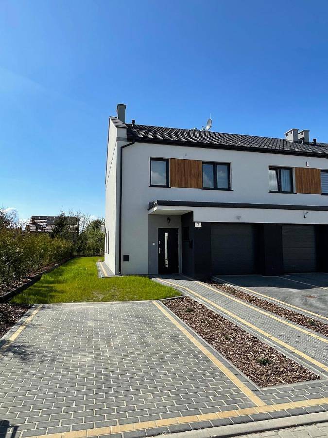 Apartament wakacyjny dla 8 osób, z Balkon i Taras oraz Ogród i Widok w Płock