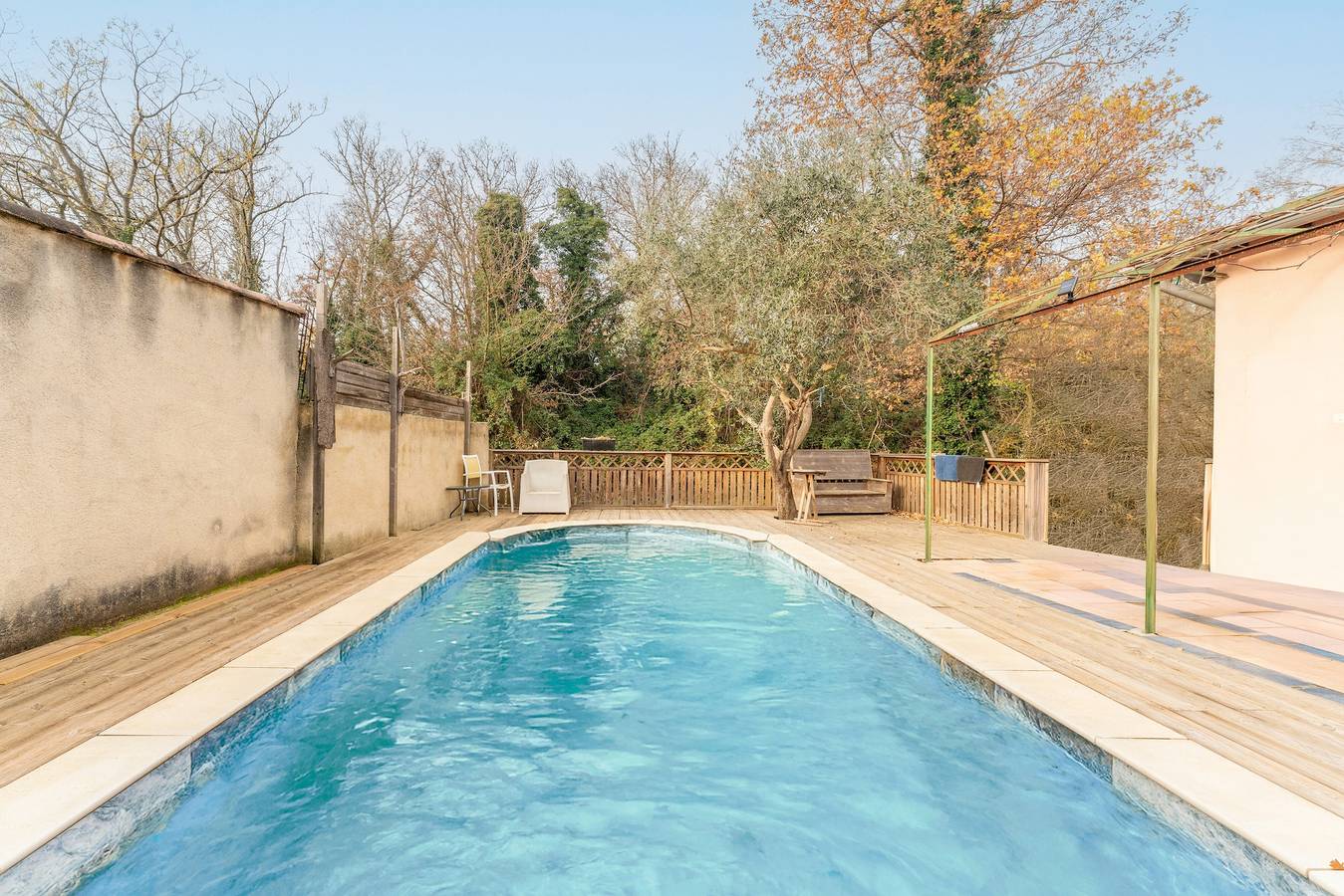 Ganze Wohnung, Ferienwohnung 'Chez Patricia En Provence' mit Gemeinschaftspool, Wlan und Klimaanlage in Vedène, Vaucluse