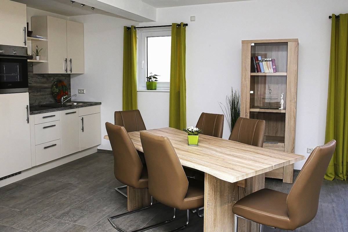 Entire holiday apartment, Ferienwohnung "Elsa" mit großer Terrasse und Fußbodenheizung in Bad Mergentheim, Tauber Valley