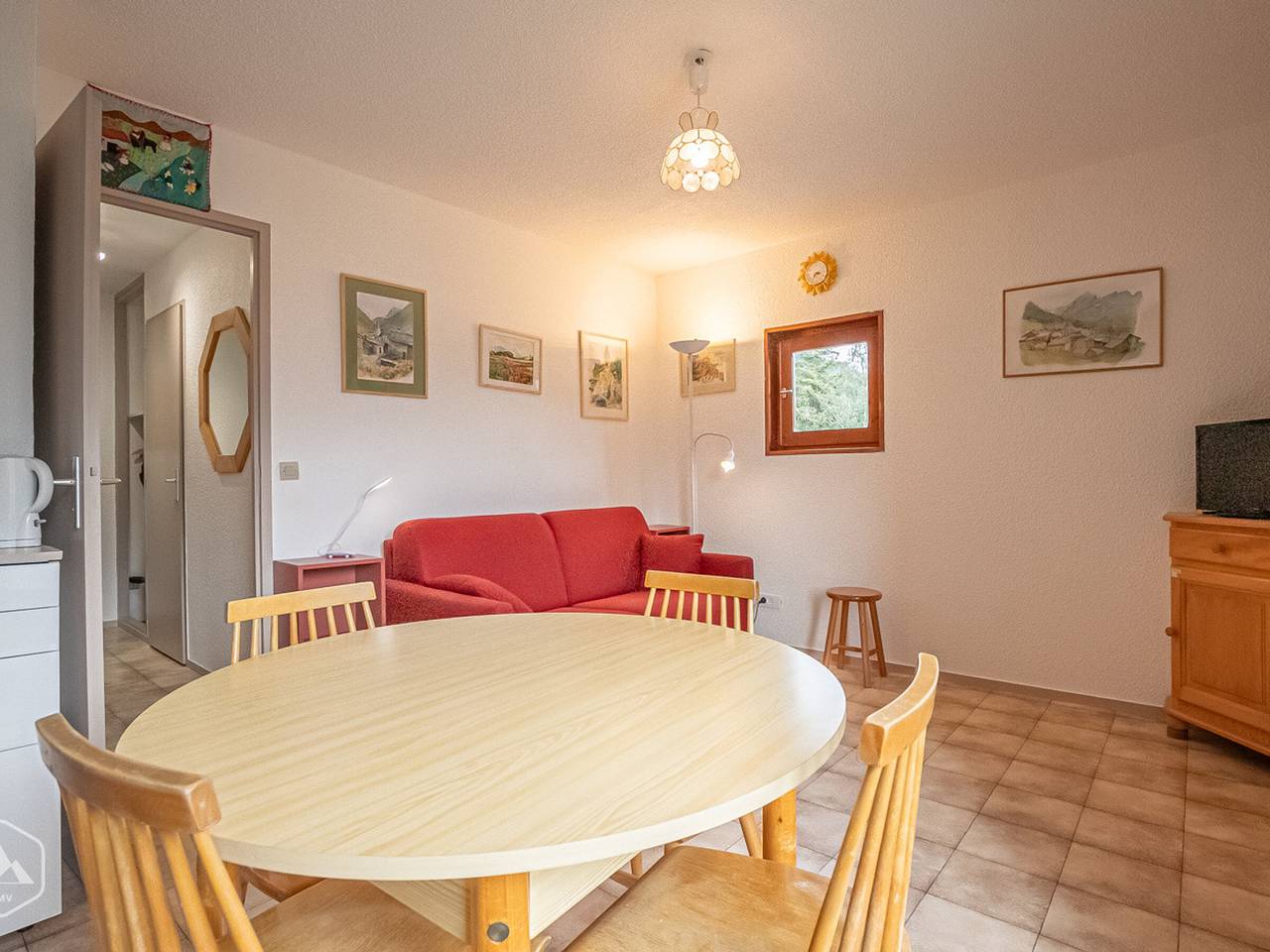Entire apartment, 2-room apartment with parking and pets allowed in Aussois in Aussois, Saint-Jean-de-Maurienne region